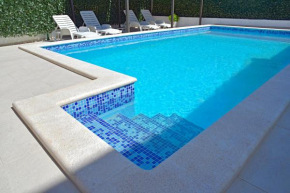 Отель Besker Apartment  Трогир